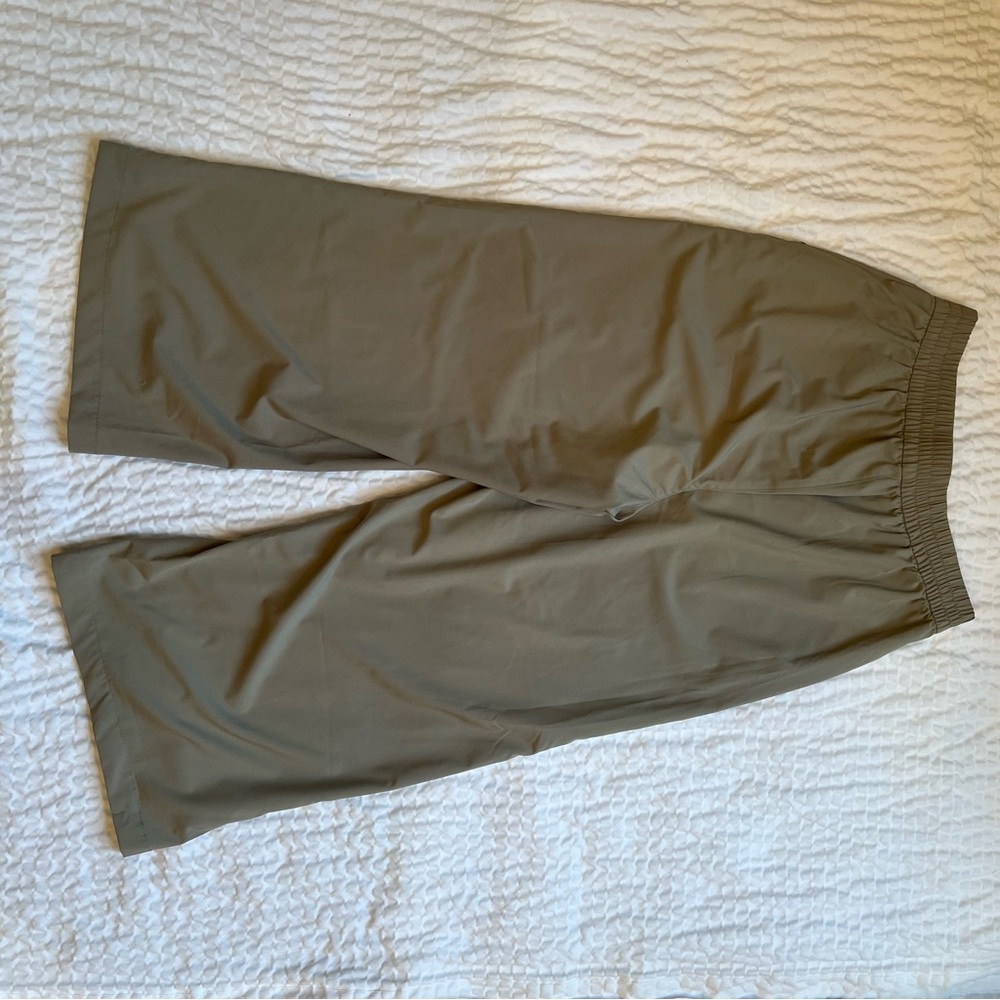 Koydan- Lightweight Wide Leg Khaki pants- Small - Picture 6 of 7